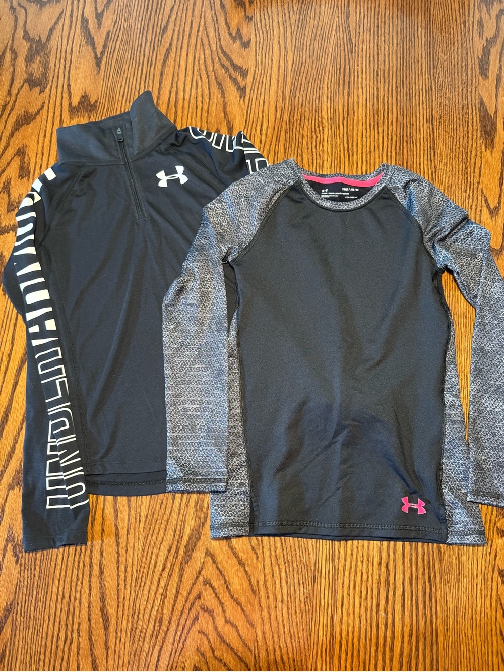 Under Armour Girls' Black Long Sleeve Performance Tops - 2 tops YM